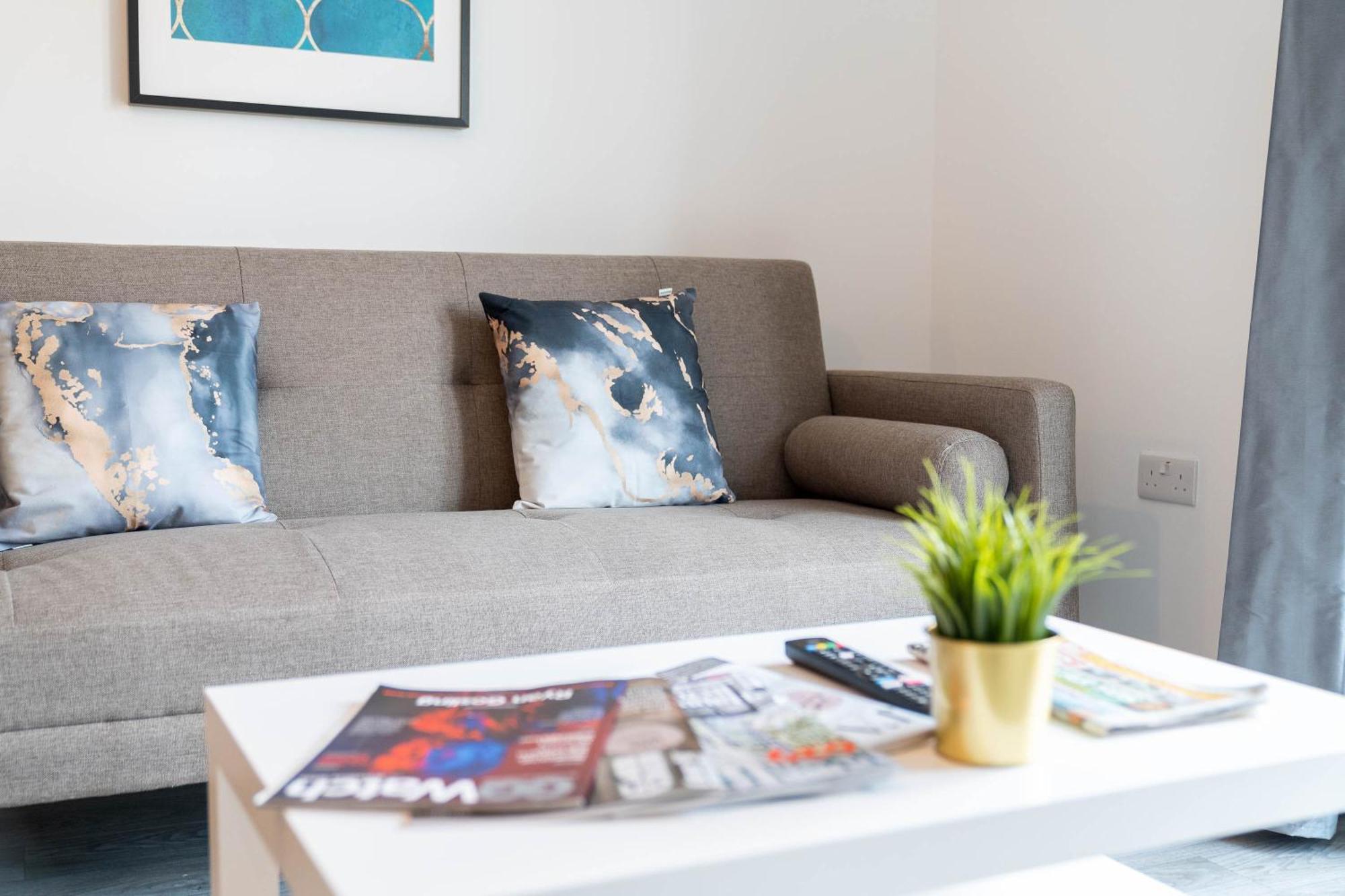 Luxury Apartment - Twin Beds - Selly Oak - Off-Street Parking - Free Netflix & Wifi - Top Rated 9Cc Бирмингем Экстерьер фото